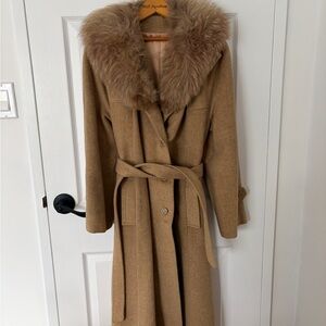 1970s camel wool coat with fur collar